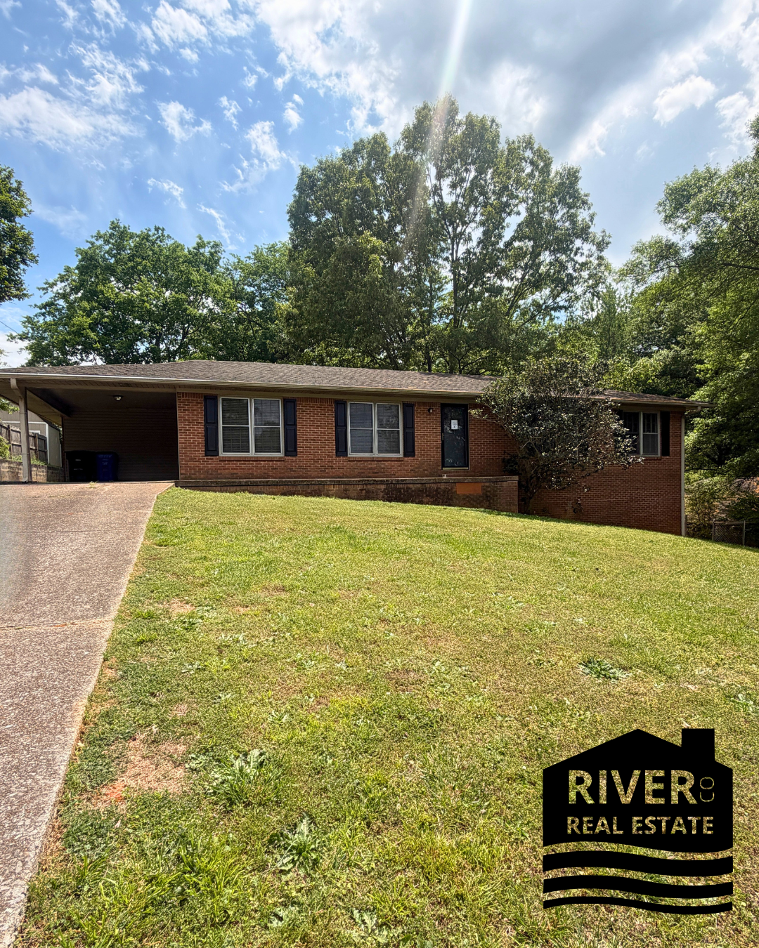 2370 Roberts Lane