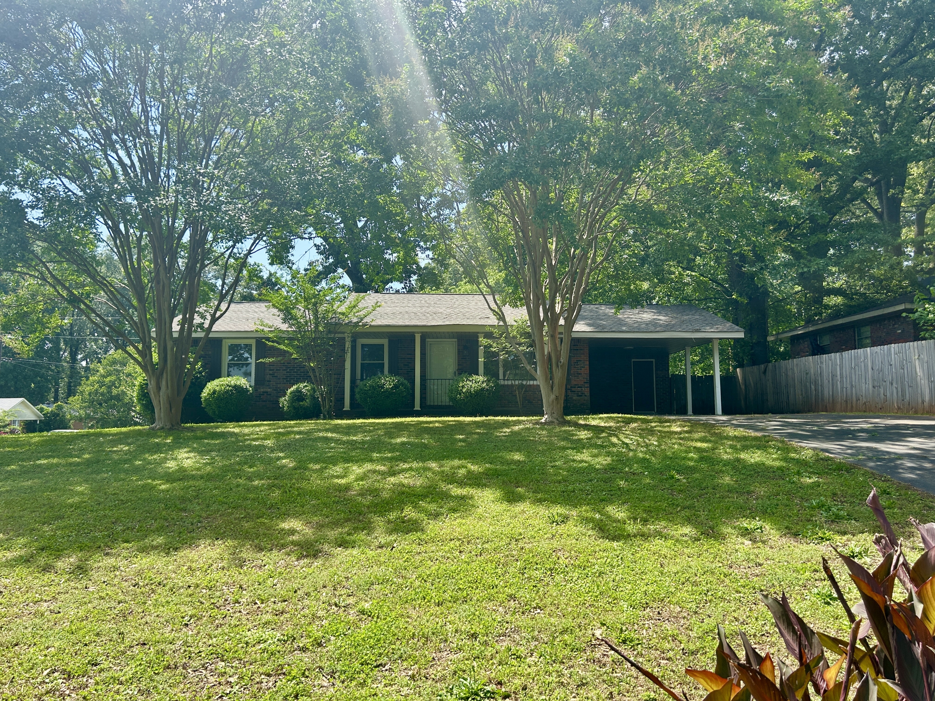 810 Harding Avenue